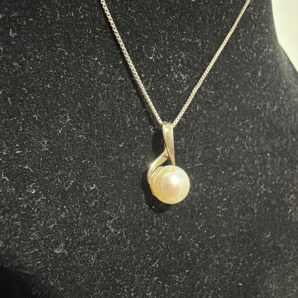 925 Italy Sterling Silver Box Chain Necklace w/ Genuine Freshwater Pearl Pendant